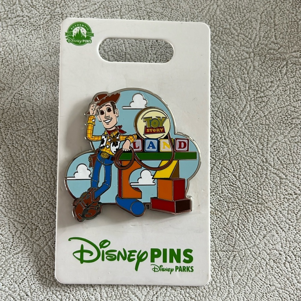 Disney Toy Story land pin brand new